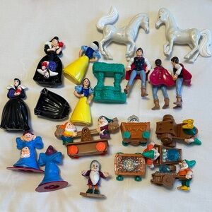 Snow White and the Seven Dwarfs Toy Set